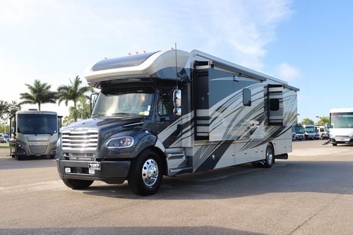 2025 Renegade Rv Verona Le 40LRB