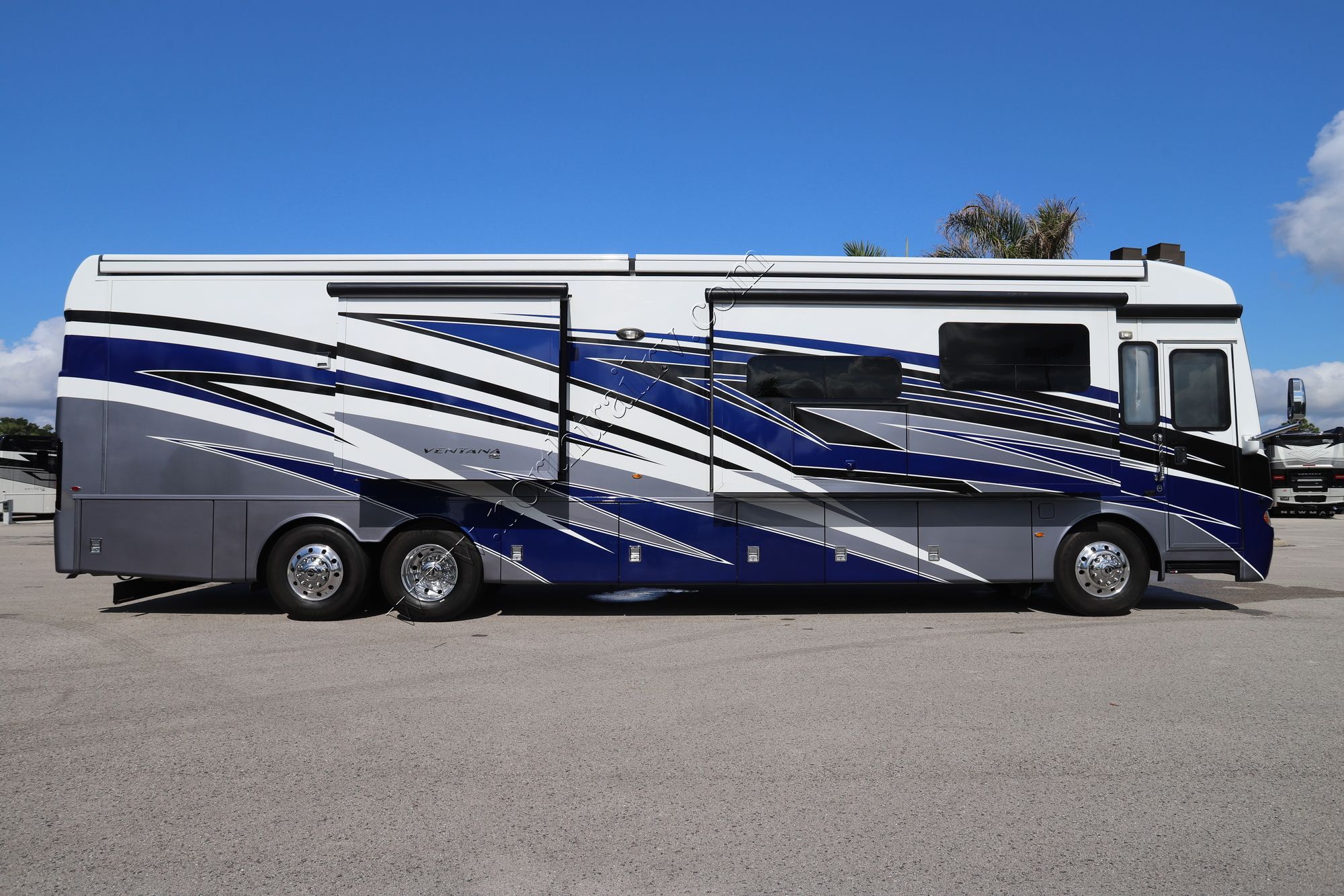 Used 2021 Newmar Ventana 4369 Class A  For Sale