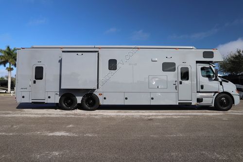 2025 Renegade Rv Classic Garage 2609
