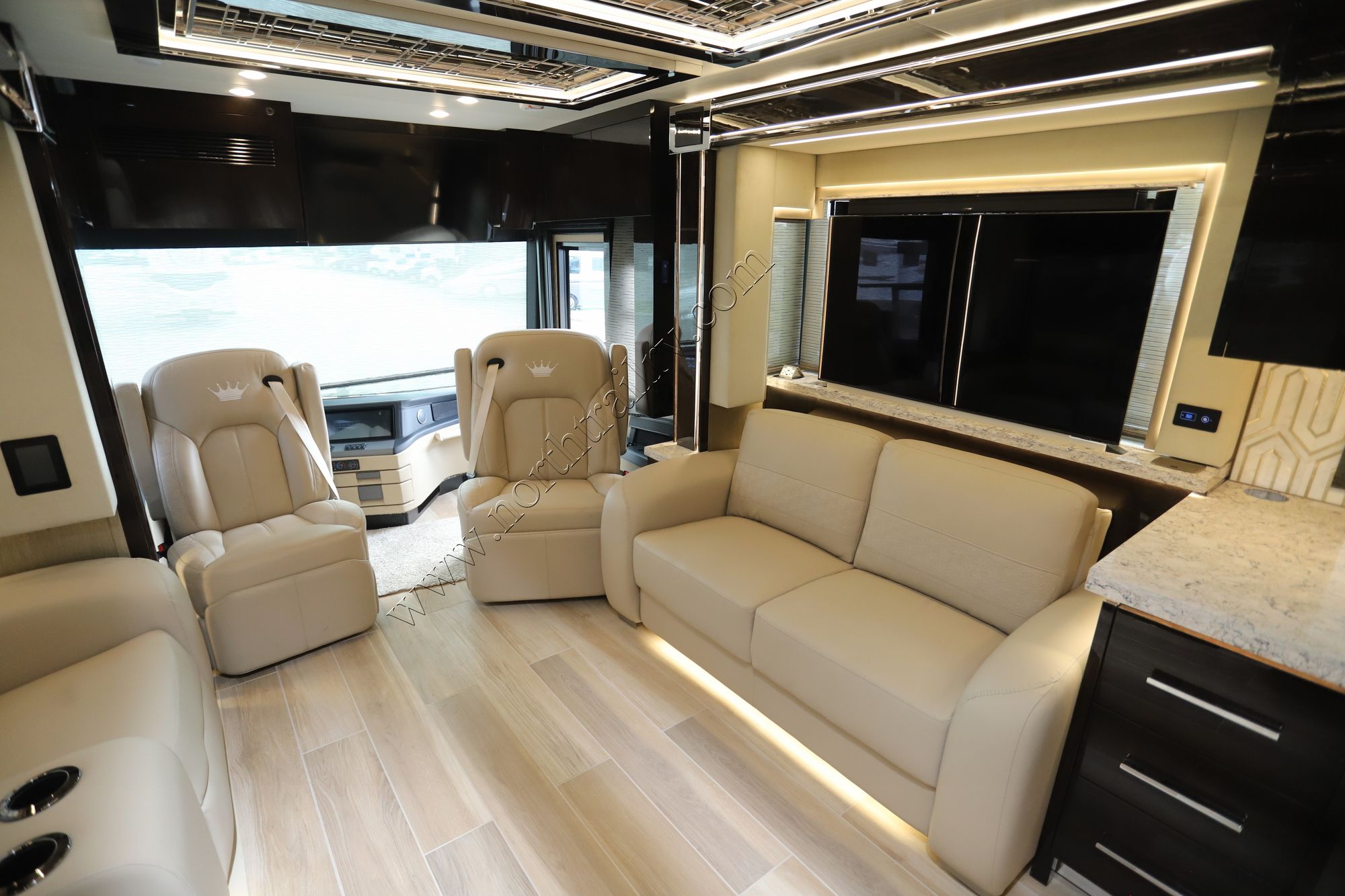 New 2025 Newmar King Aire 4531 Class A  For Sale