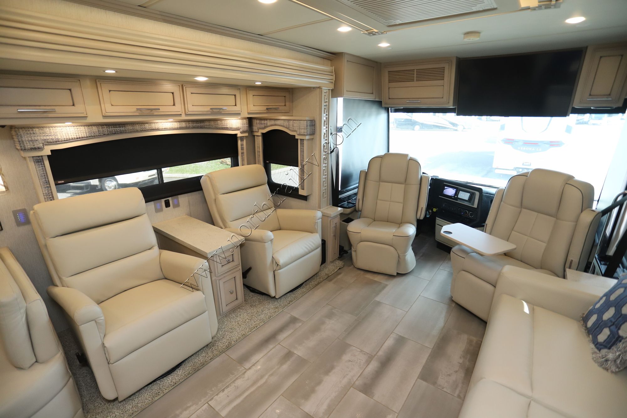 Used 2021 Newmar Ventana 4369 Class A  For Sale