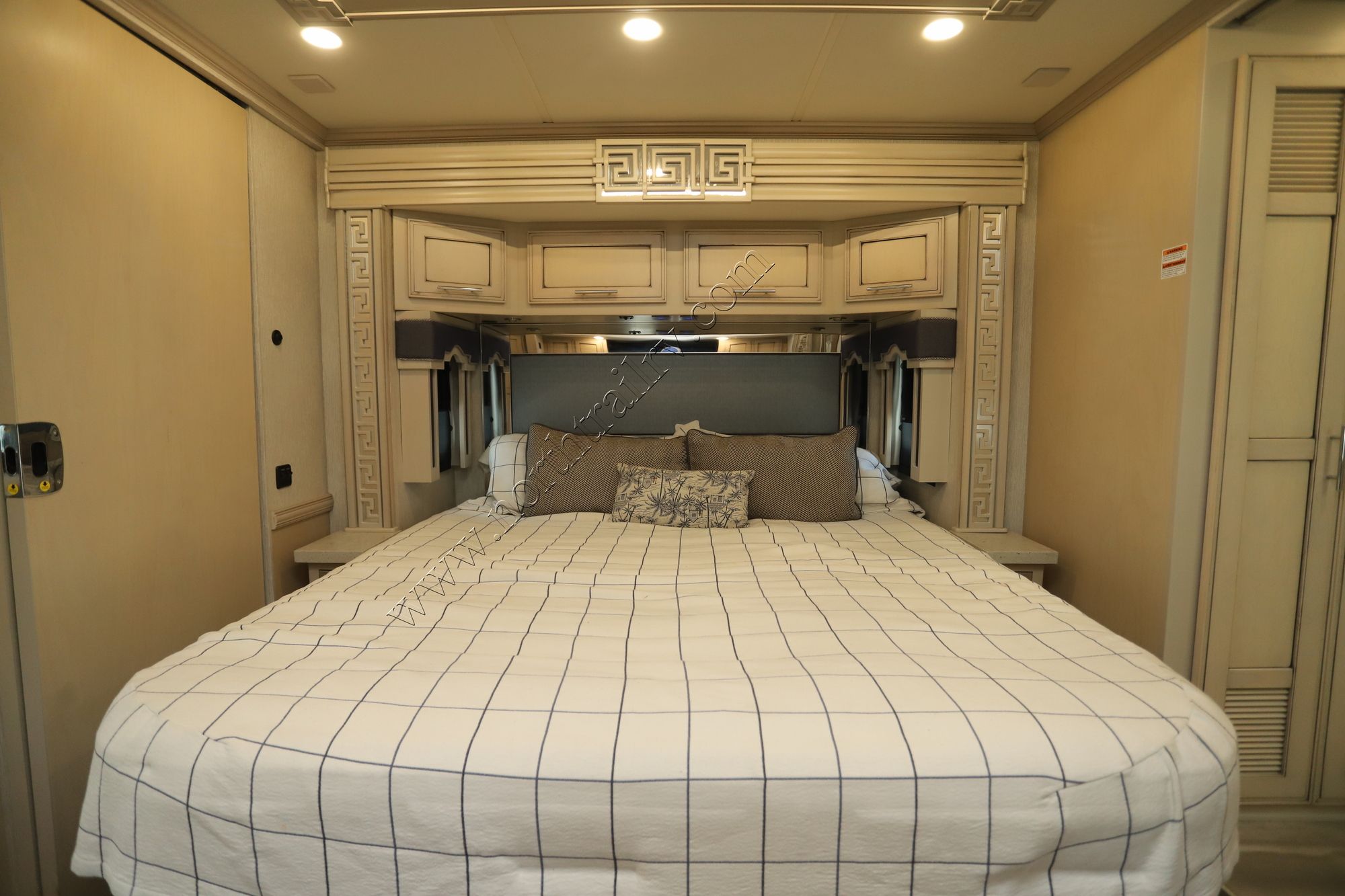 Used 2021 Newmar Ventana 4369 Class A  For Sale