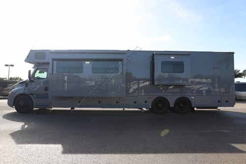 2025 Renegade Rv Classic Garage 2609