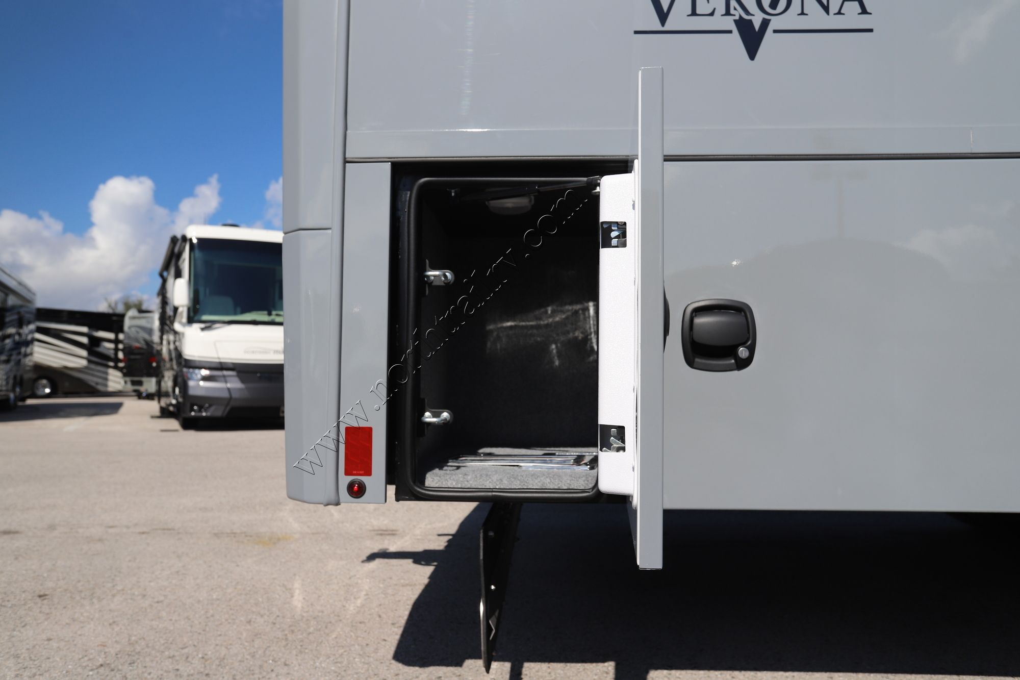 New 2025 Renegade Rv Verona 36VSB Super C  For Sale