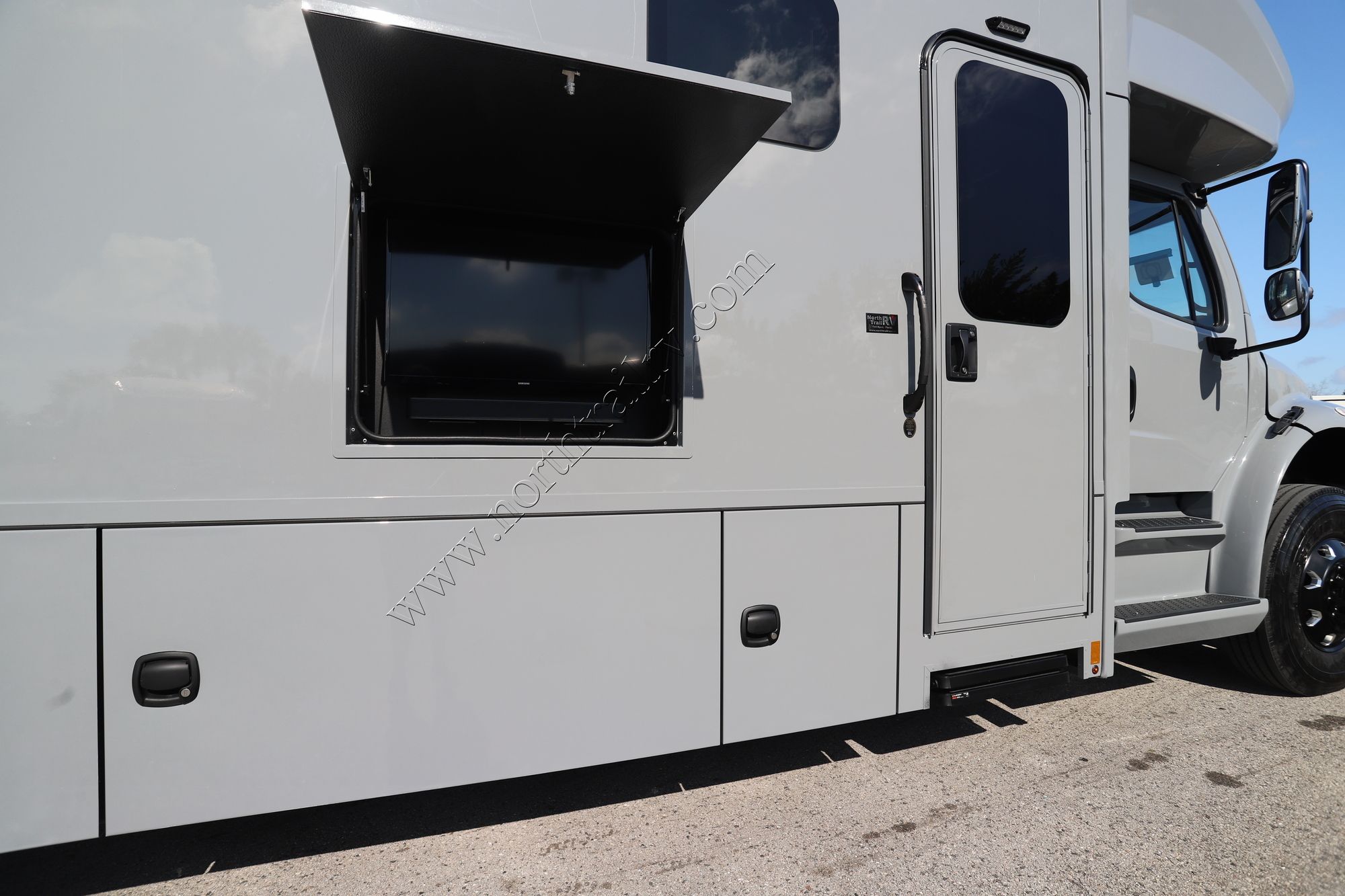 New 2025 Renegade Rv Verona 36VSB Super C  For Sale