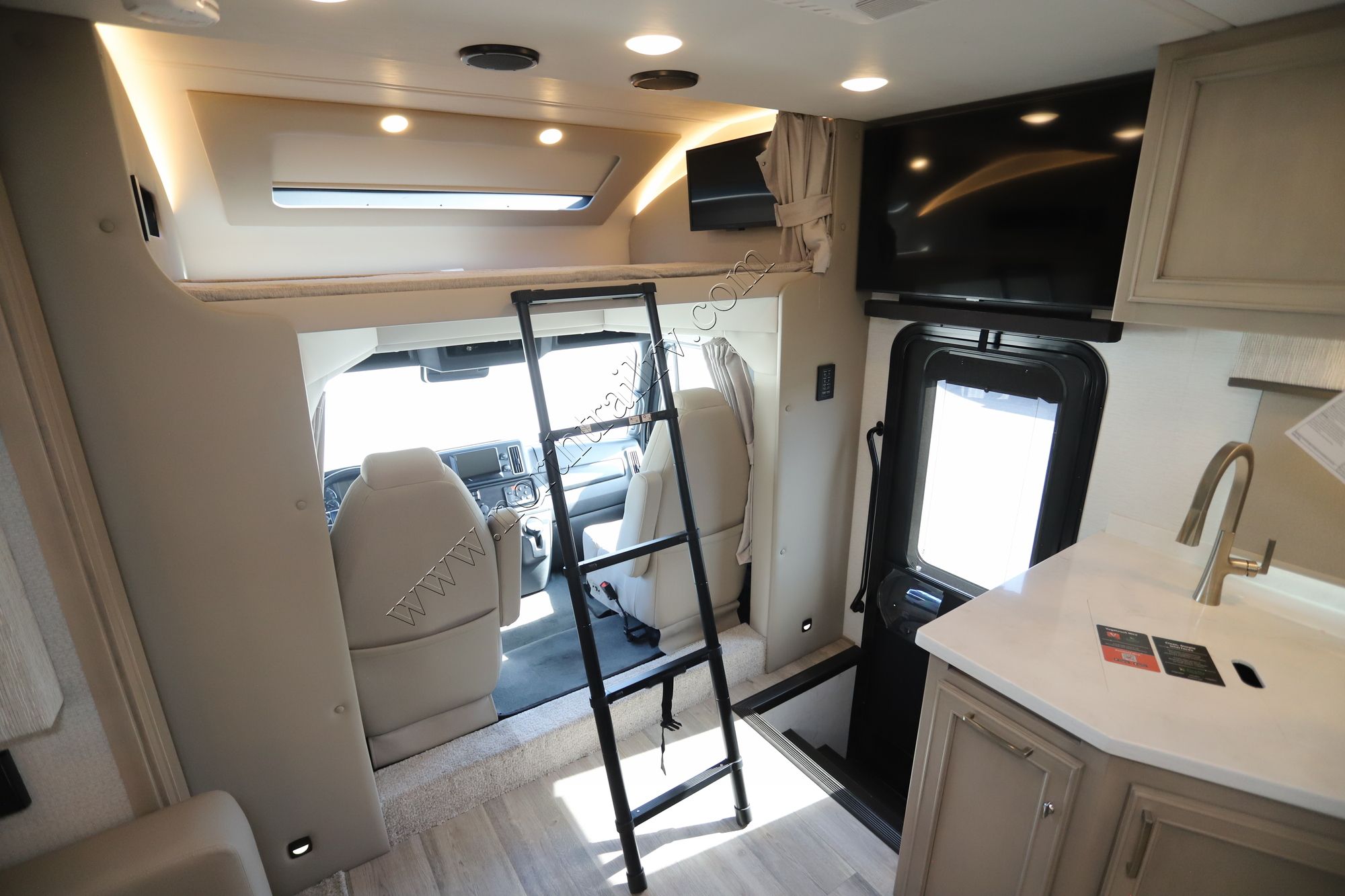 New 2025 Renegade Rv Verona 36VSB Super C  For Sale