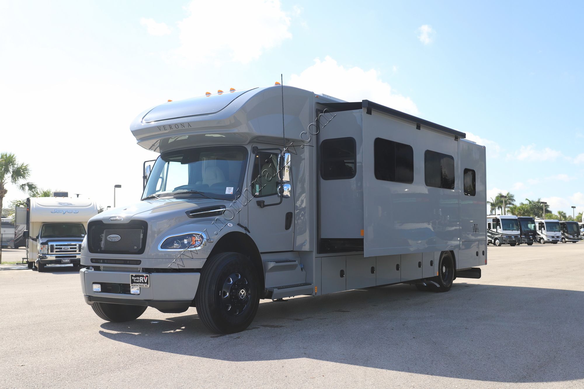 New 2025 Renegade Rv Verona 36VSB Super C  For Sale