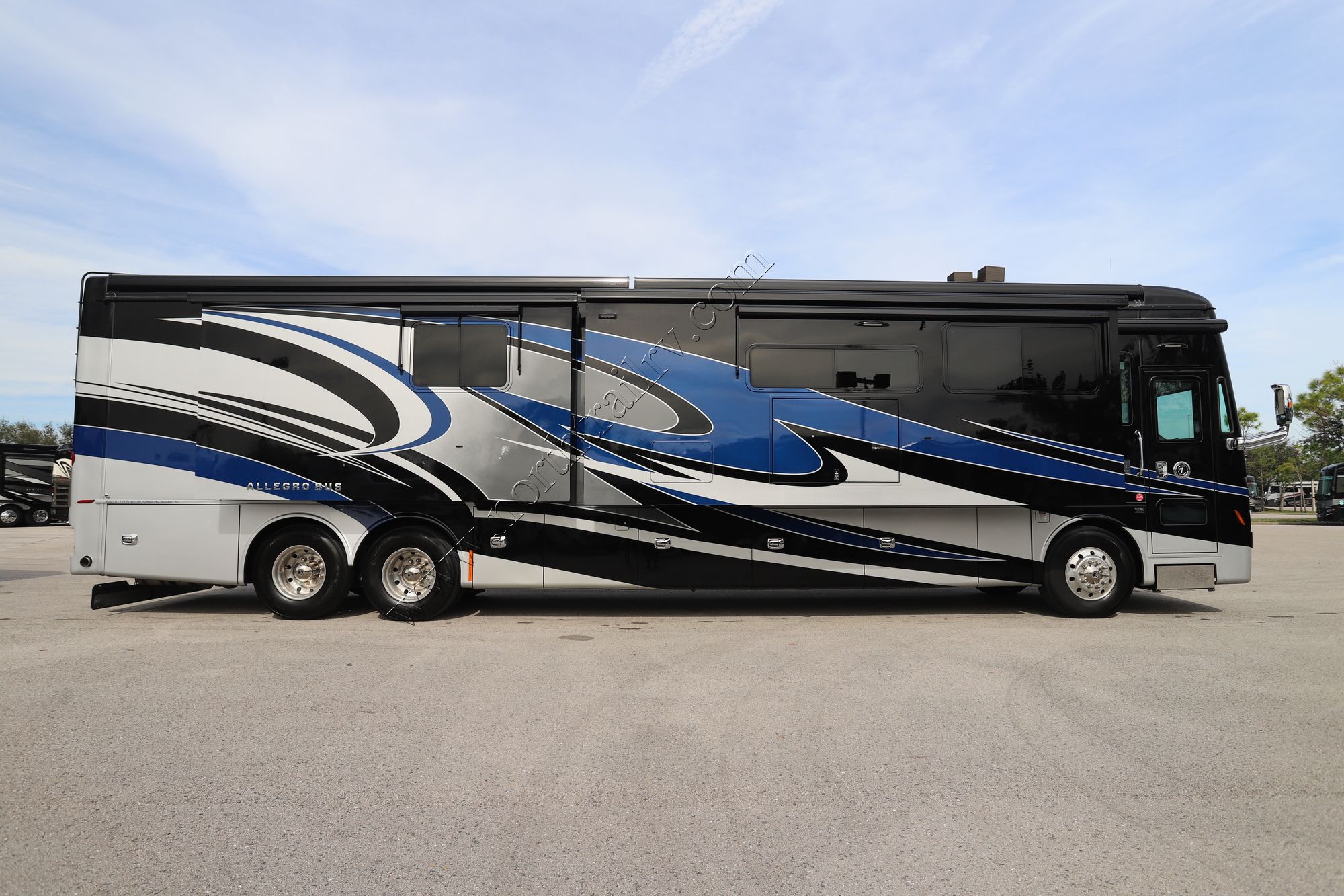 Used 2019 Tiffin Motor Homes Allegro Bus 45OPP Class A  For Sale