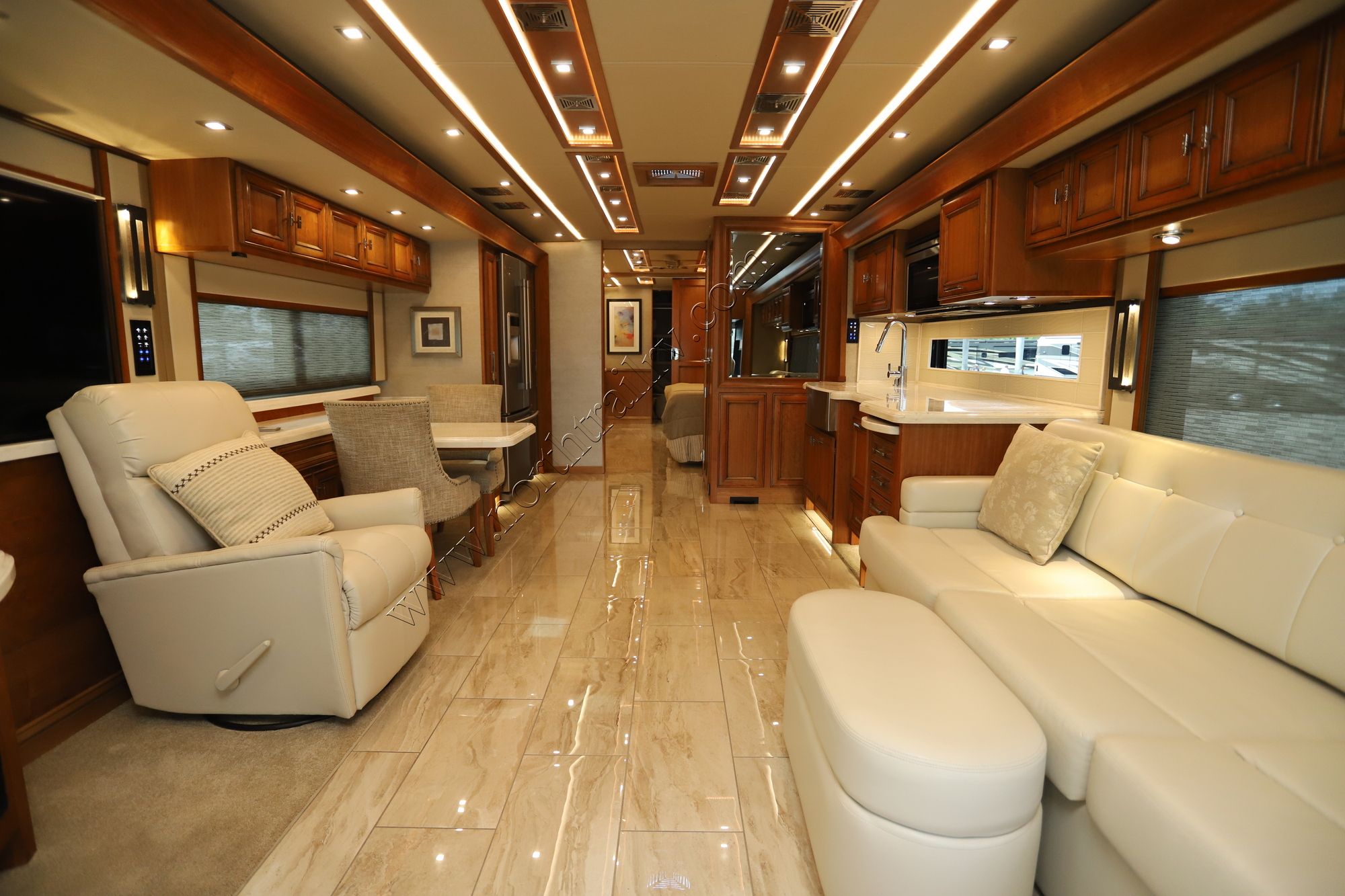 Used 2019 Tiffin Motor Homes Allegro Bus 45OPP Class A  For Sale