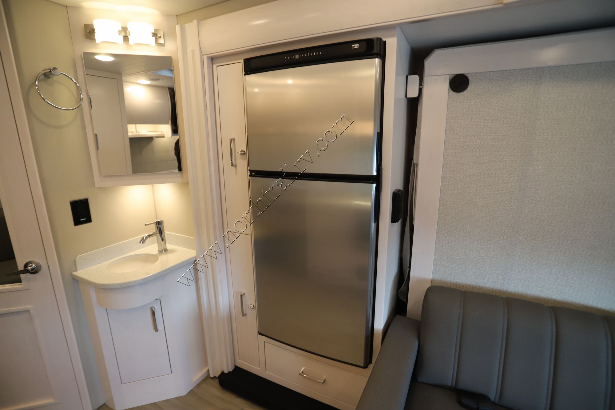 New 2025 Renegade Rv Vienna 25DLC Class C  For Sale