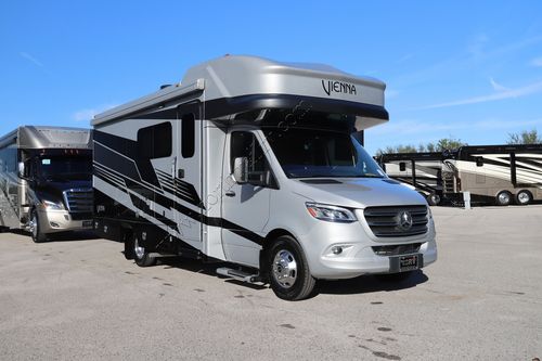 2025 Renegade Rv Vienna 25RMC