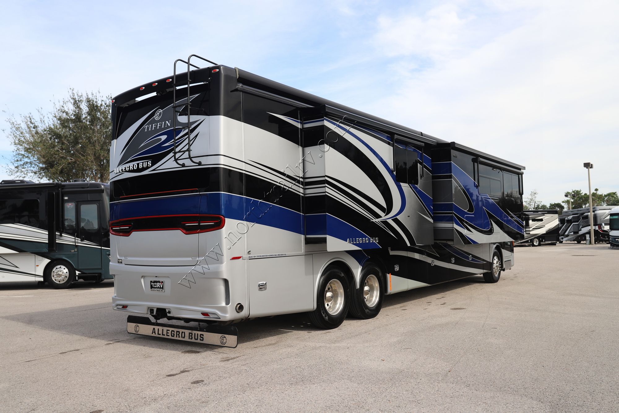 Used 2019 Tiffin Motor Homes Allegro Bus 45OPP Class A  For Sale