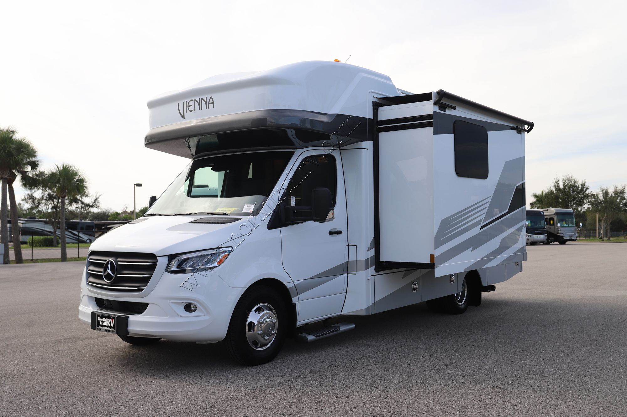 New 2025 Renegade Rv Vienna 25DLC Class C  For Sale