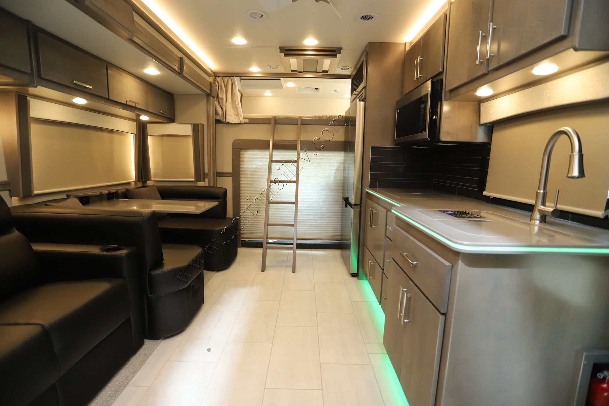 New 2025 Renegade Rv Classic 45CBF Super C  For Sale