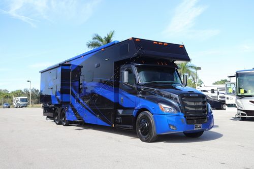 2025 Renegade Rv Classic 45CBF