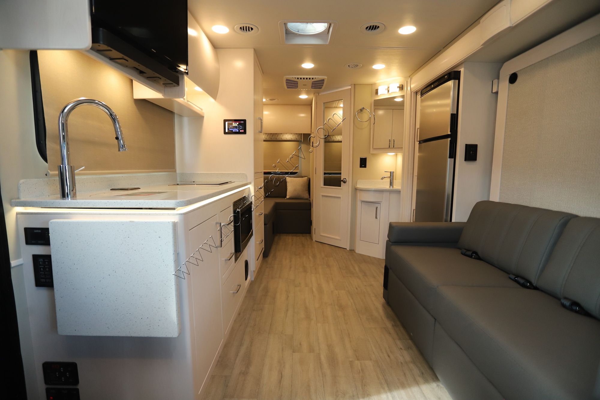 New 2025 Renegade Rv Vienna 25DLC Class C  For Sale