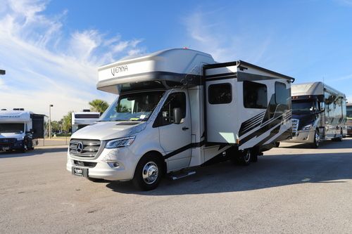 2025 Renegade Rv Vienna 25RMC