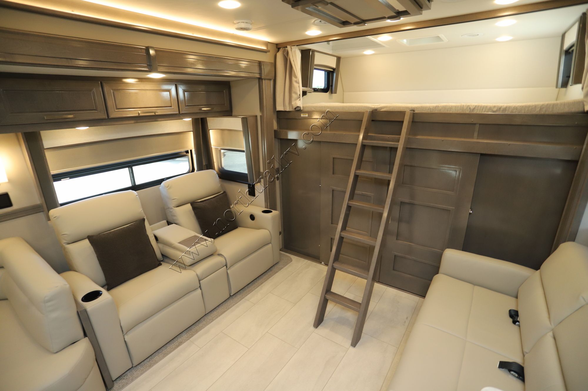 New 2025 Renegade Rv Classic 45CMR Super C  For Sale