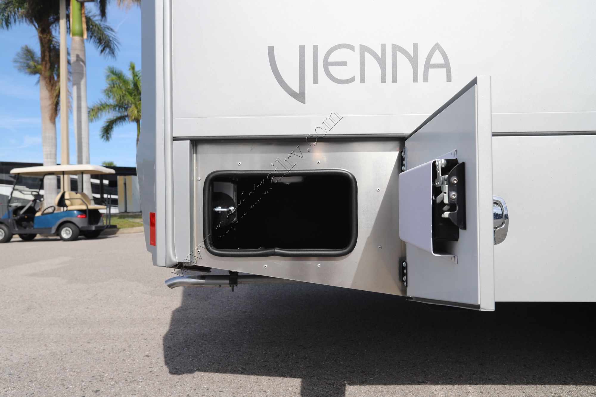 New 2025 Renegade Rv Vienna 25DLC Class C  For Sale