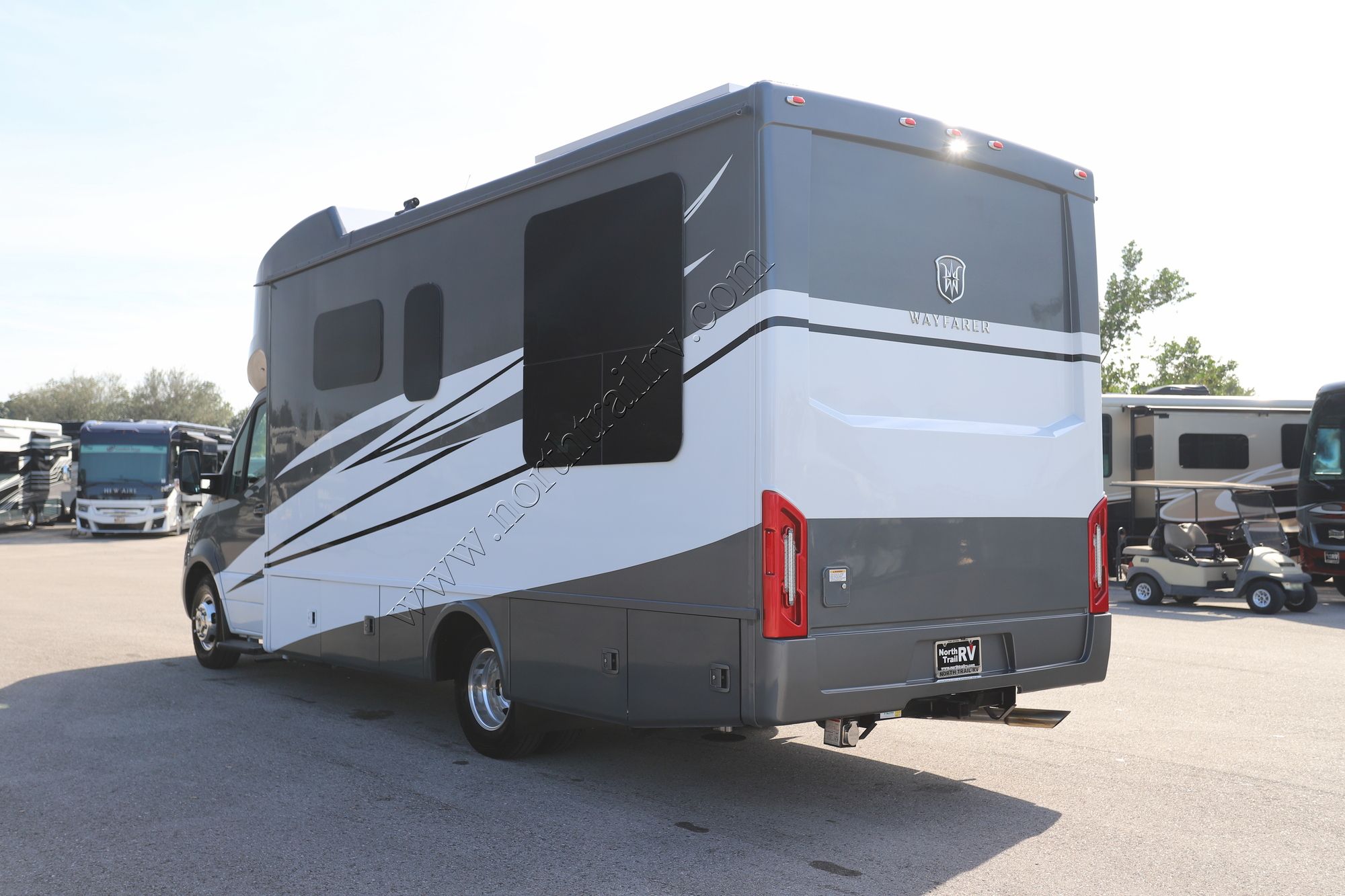 New 2024 Tiffin Motor Homes Wayfarer 25RLW Class C  For Sale