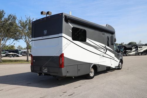 2024 Tiffin Motor Homes Wayfarer 25RLW