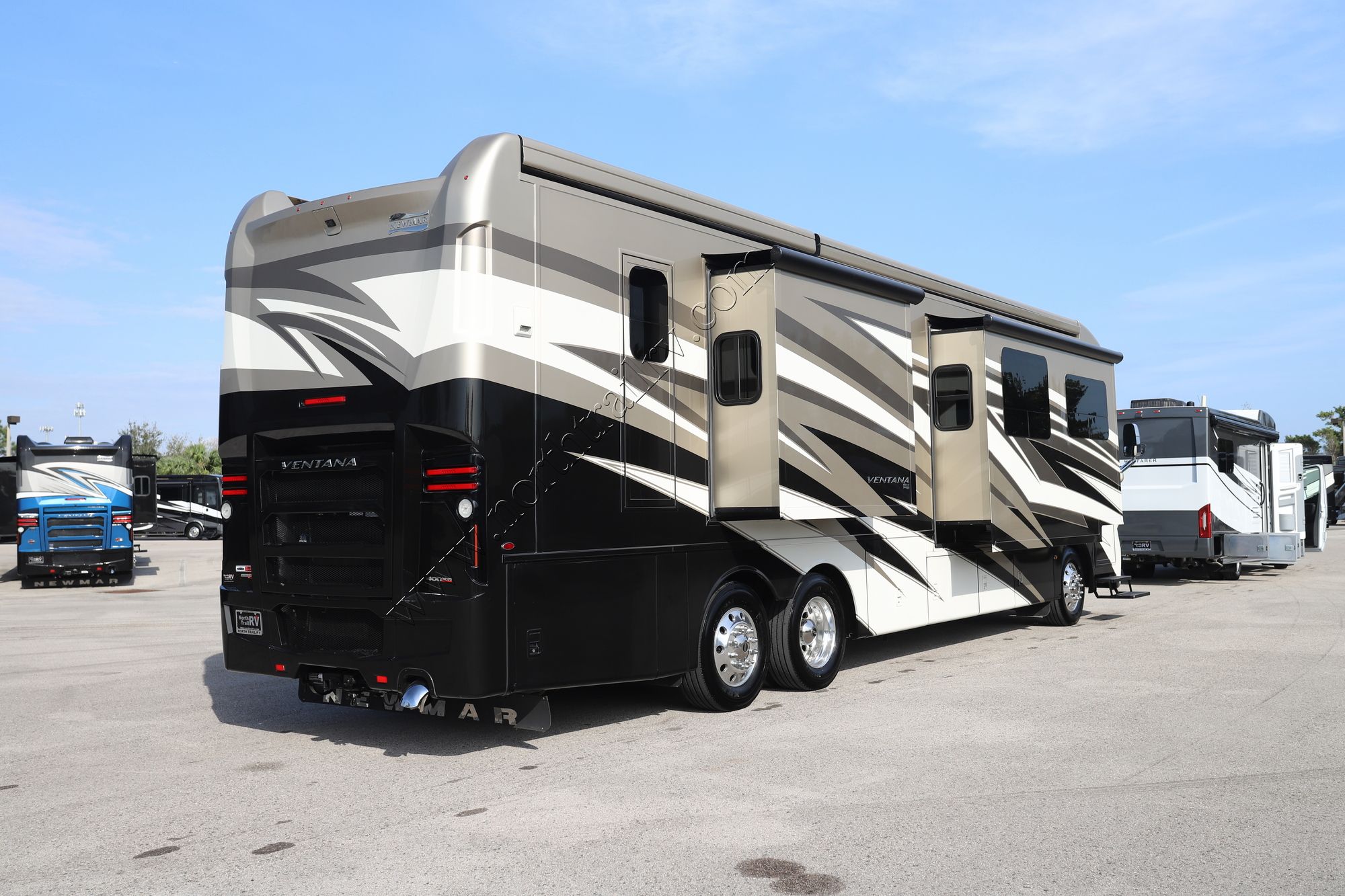 Used 2021 Newmar Ventana 4002 Class A  For Sale