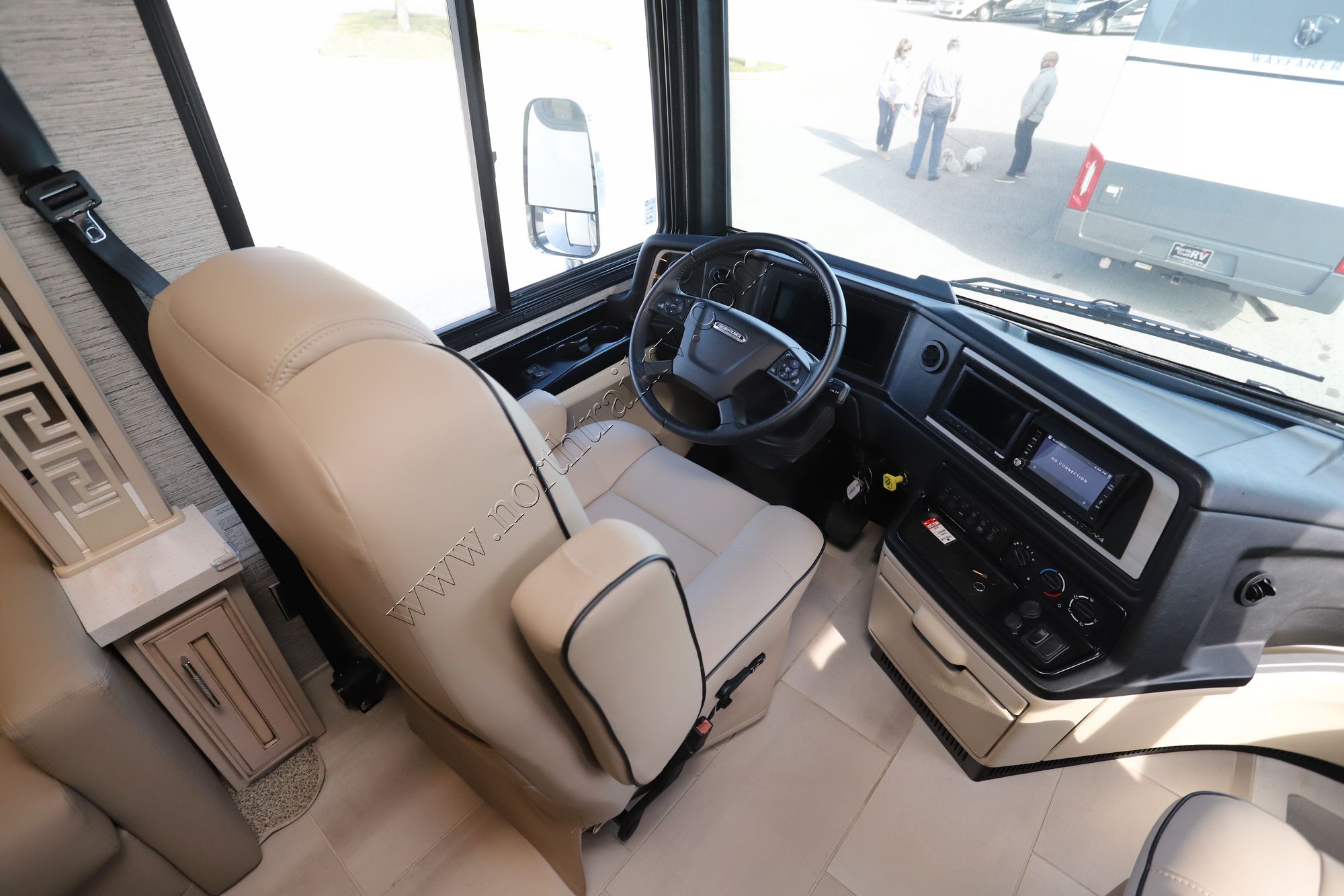 Used 2021 Newmar Ventana 4002 Class A  For Sale