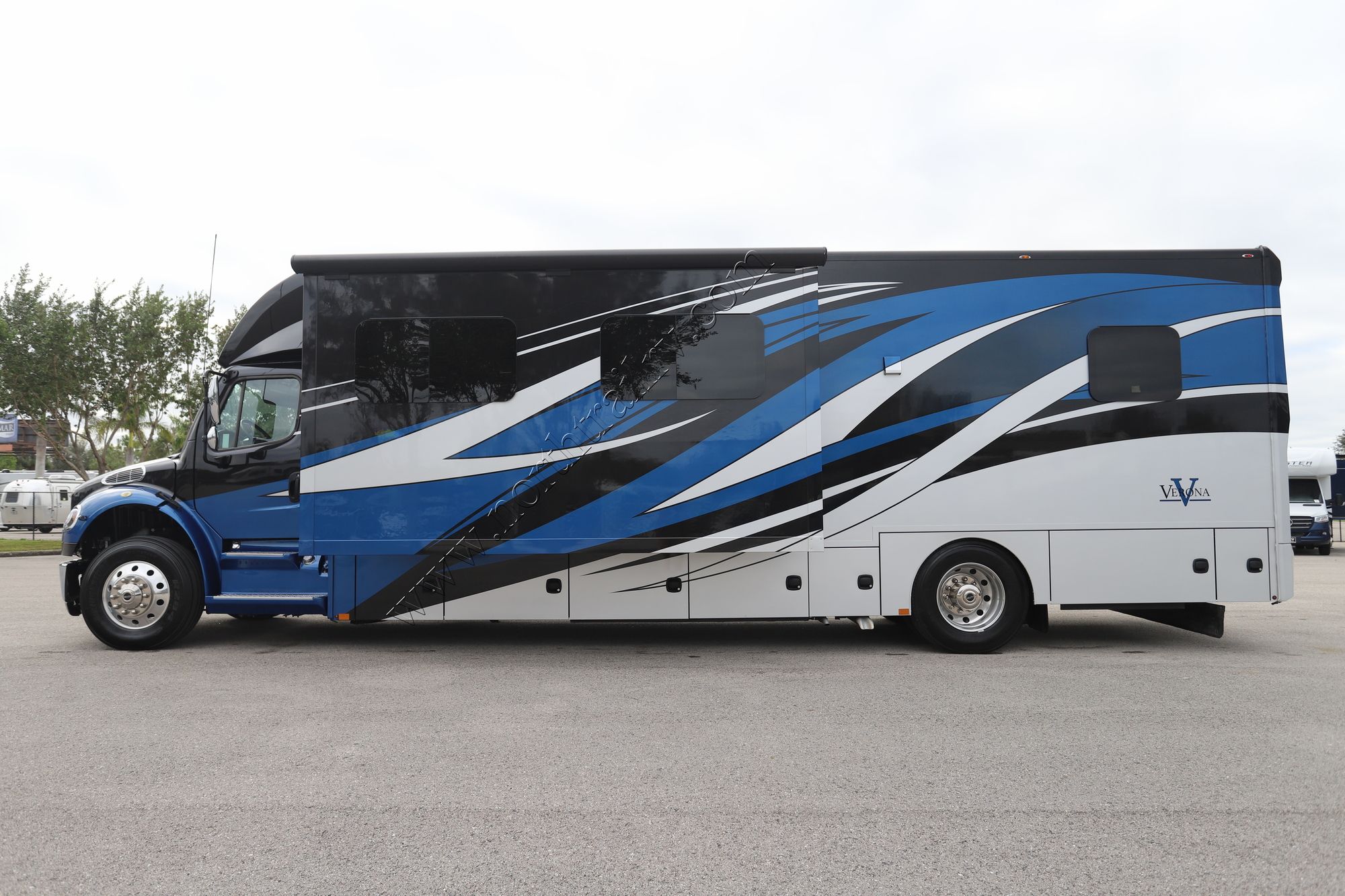 Used 2020 Renegade Rv Verona 36VSB Super C  For Sale