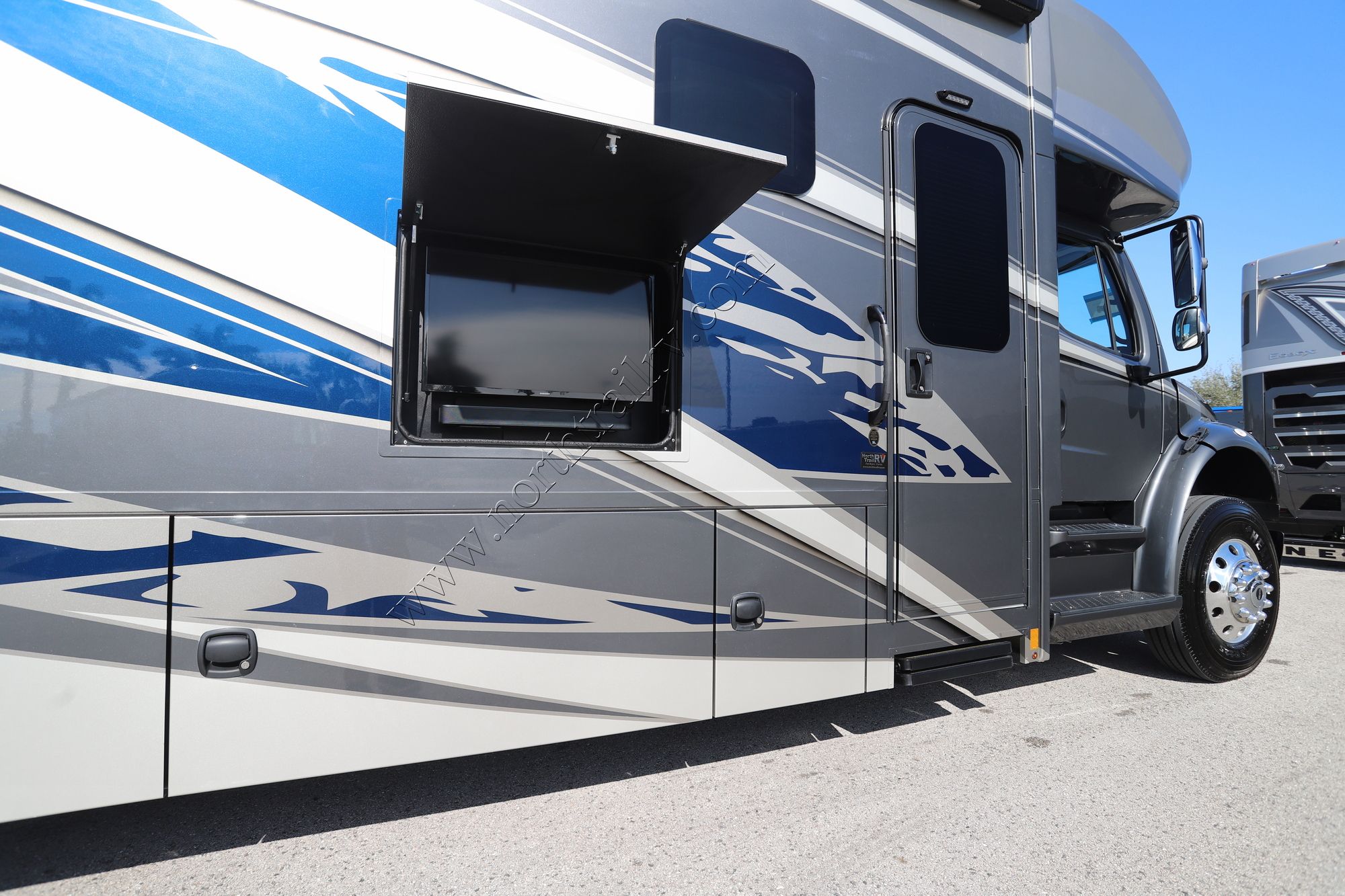 New 2025 Renegade Rv Verona 36VSB Super C  For Sale