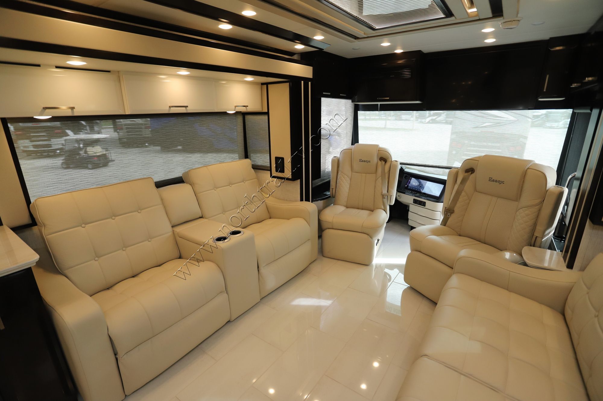 New 2025 Newmar Essex 4521 Class A  For Sale