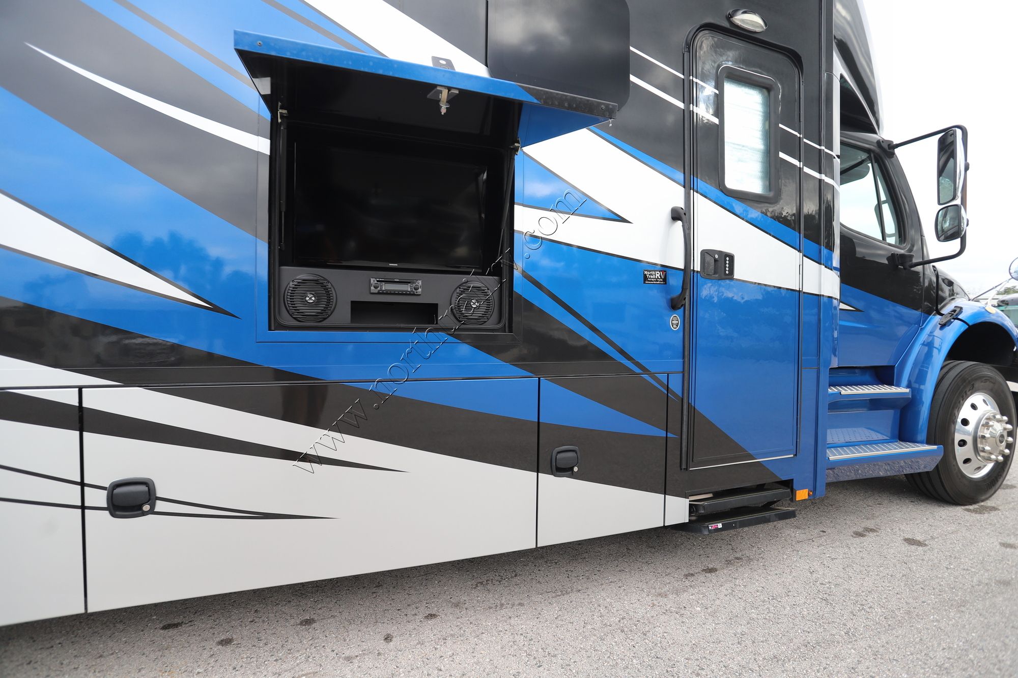 Used 2020 Renegade Rv Verona 36VSB Super C  For Sale