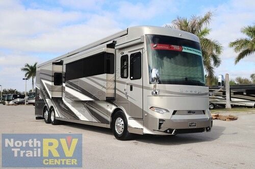 2025 Newmar Essex 4521