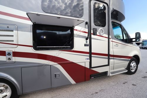 2020 Tiffin Motor Homes Wayfarer 24QW Class C