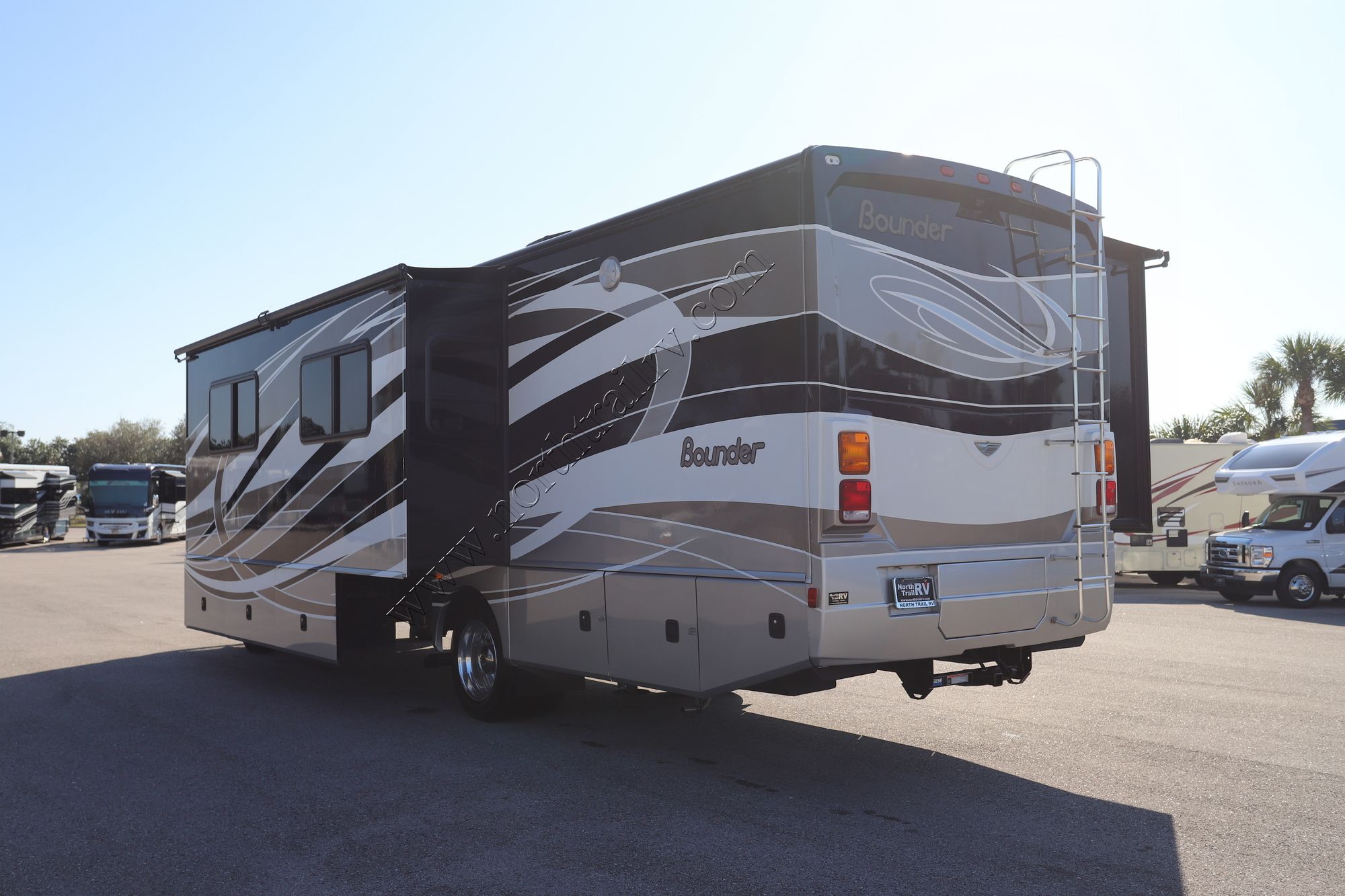 Used 2015 Fleetwood Bounder 33C Class A  For Sale