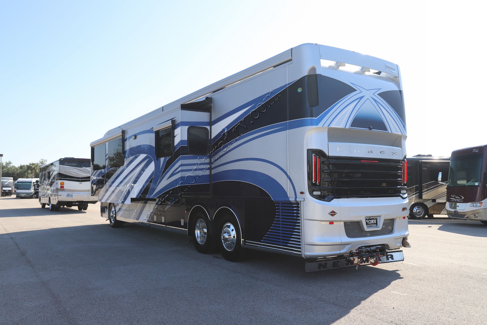 Used 2022 Newmar Essex 4551 Class A  For Sale