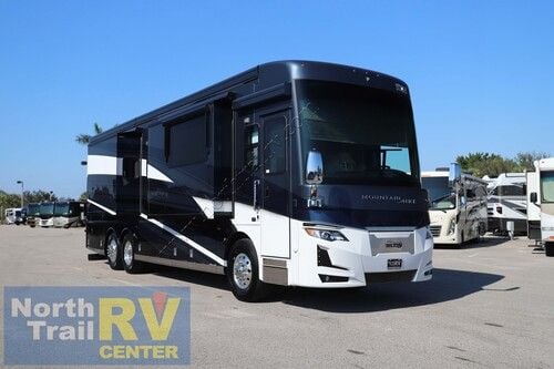 2025 Newmar Mountain Aire 3825