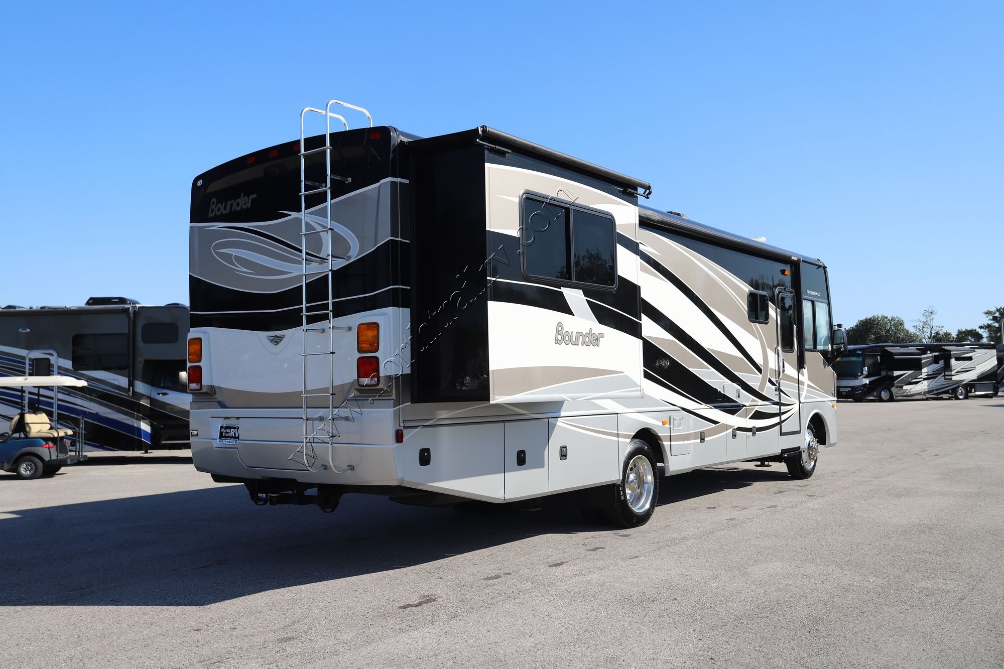 Used 2015 Fleetwood Bounder 33C Class A  For Sale