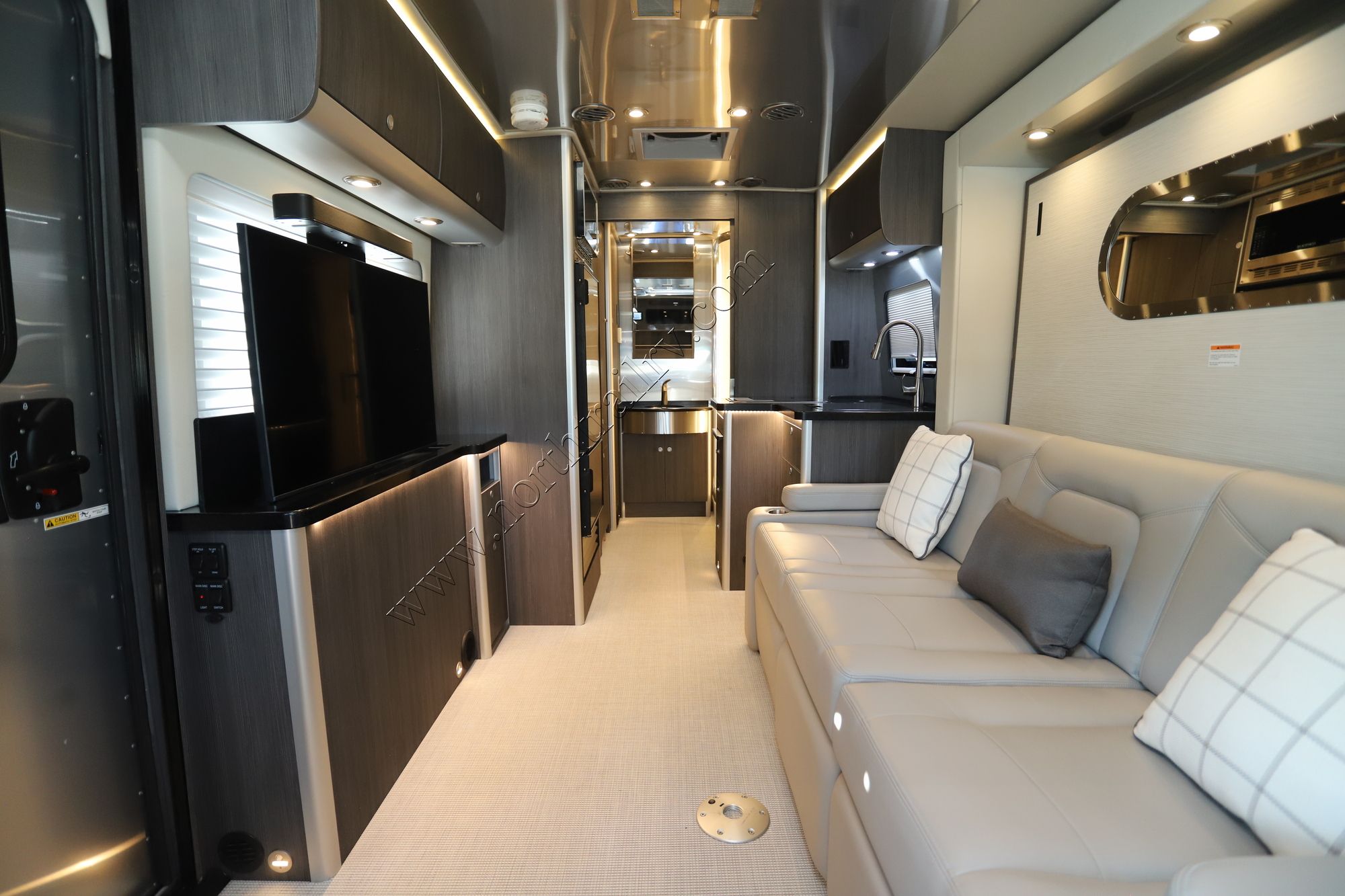 2022 Airstream Atlas MB Class C Used  For Sale