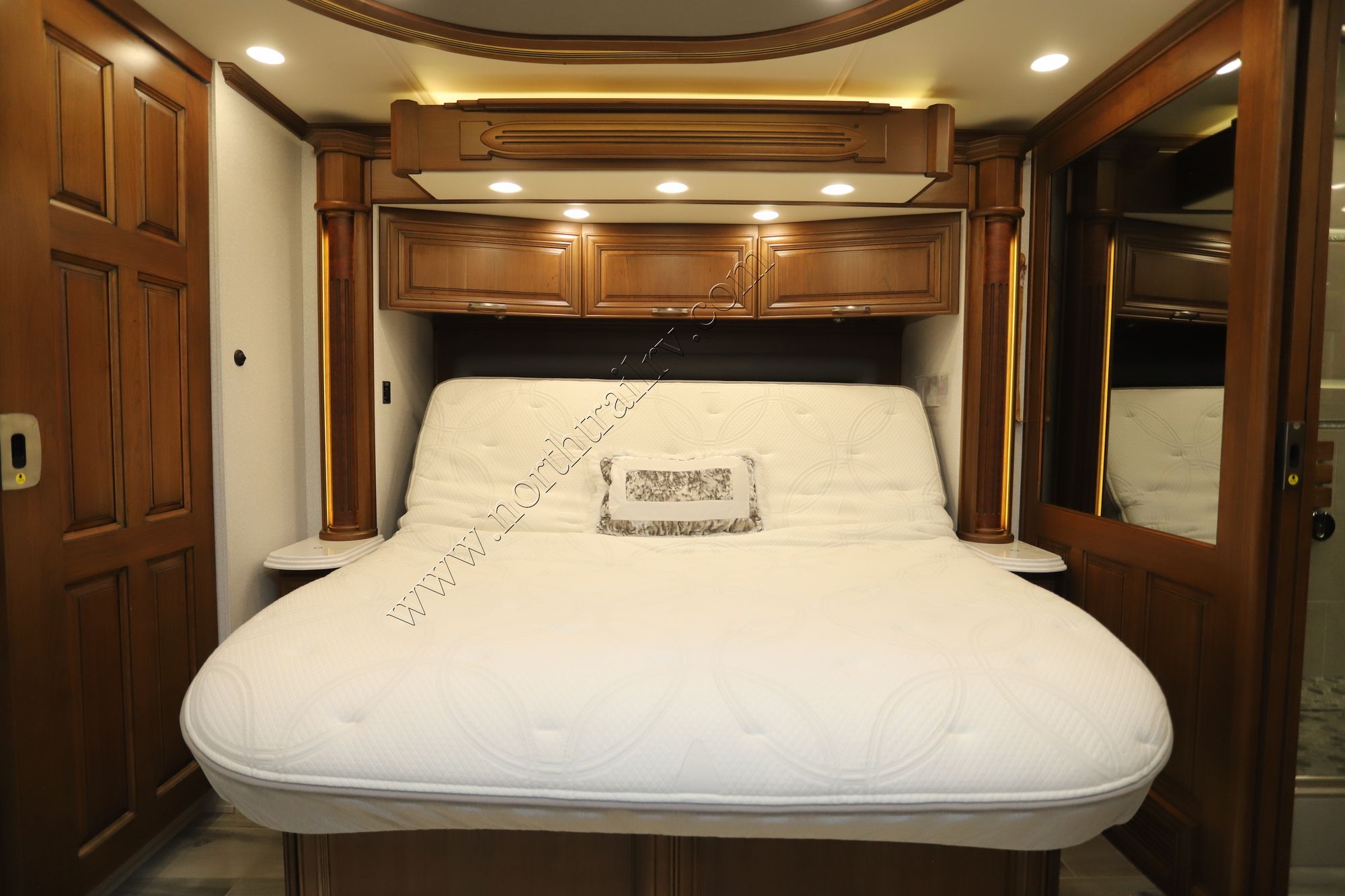 Used 2022 Newmar Essex 4551 Class A  For Sale