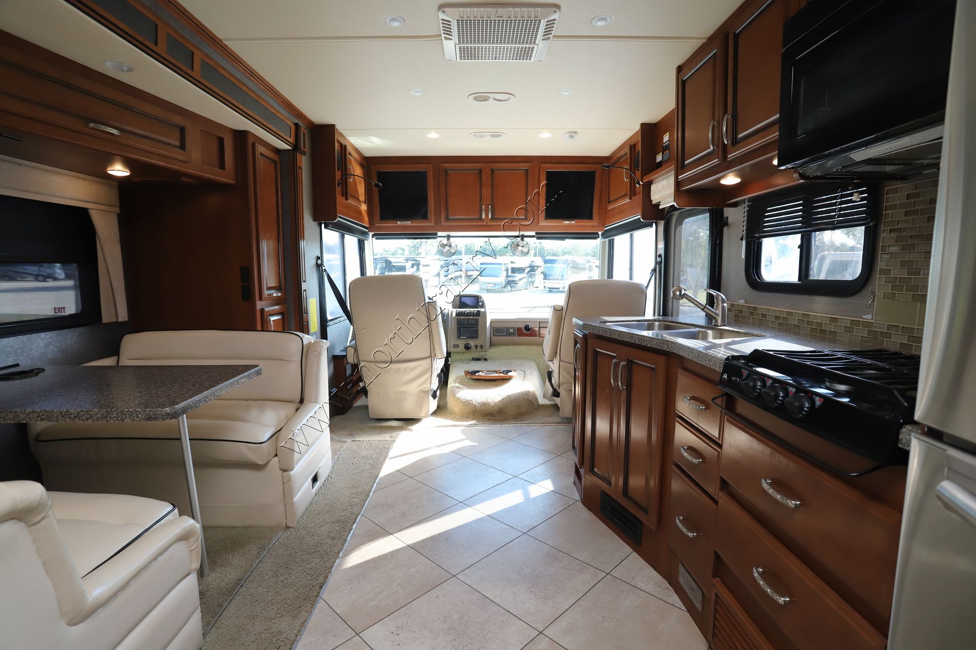 Used 2015 Fleetwood Bounder 33C Class A  For Sale