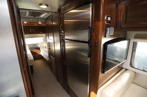 2023 Airstream Classic 33FB Travel Trailer