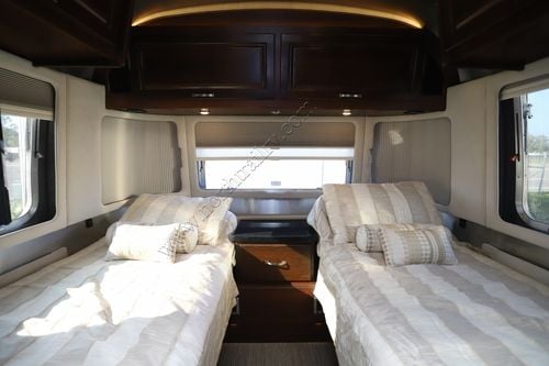 2023 Airstream Classic 33FB Travel Trailer