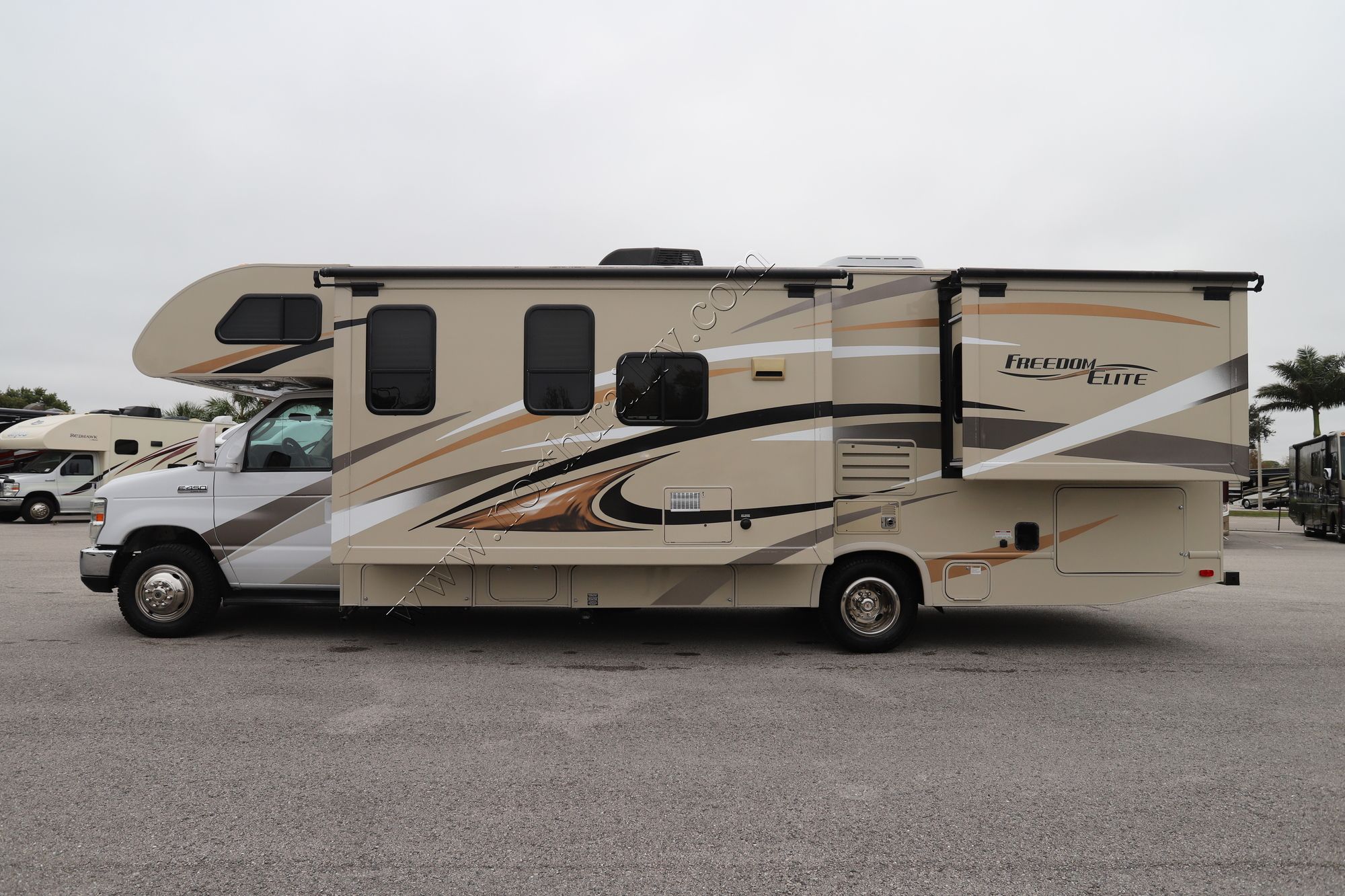 Used 2016 Thor Freedom Elite 29FE Class C  For Sale