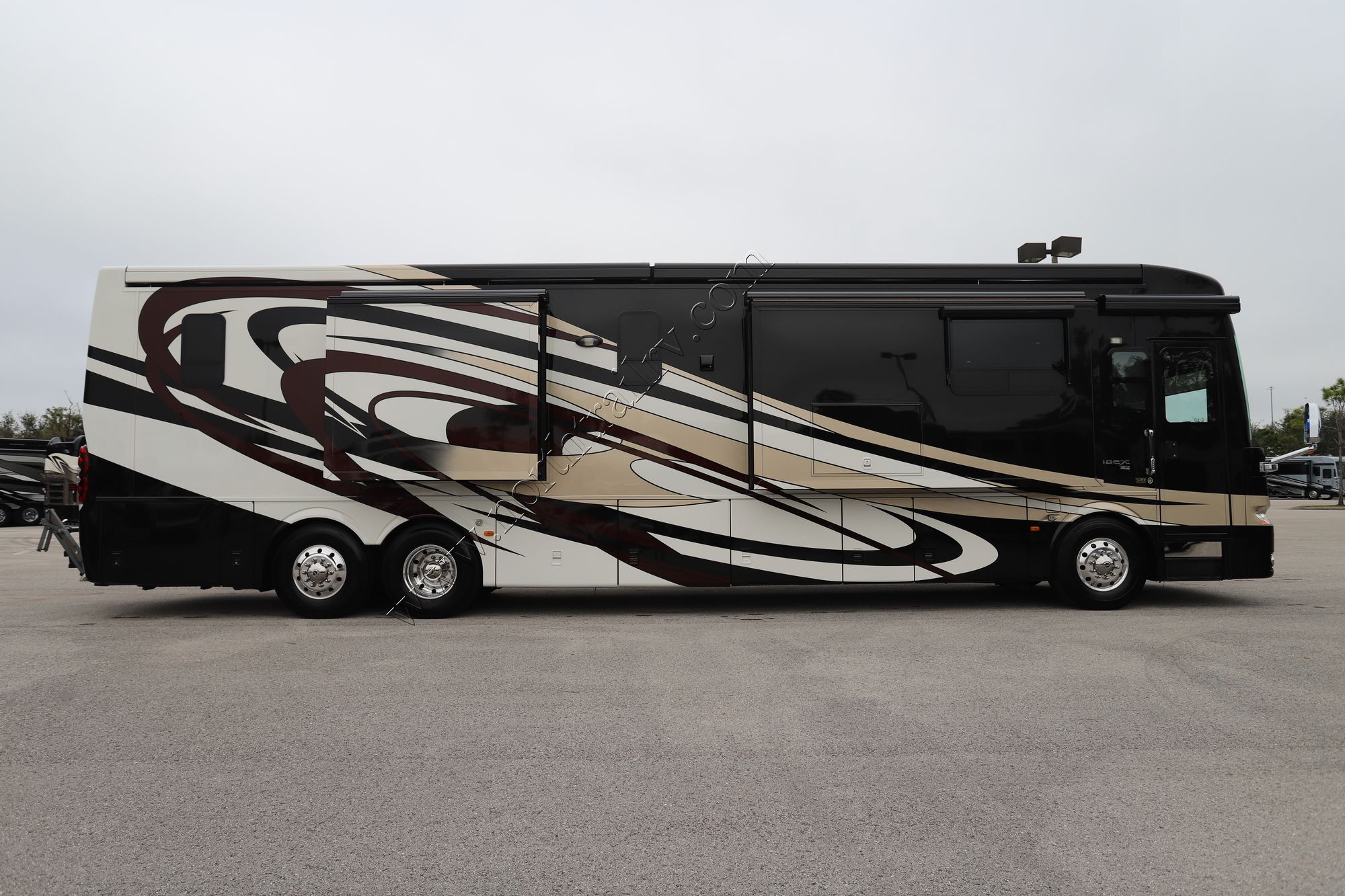 Used 2015 Newmar Essex 4503 Class A  For Sale