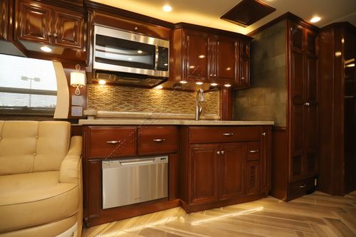 2015 Newmar Essex 4503