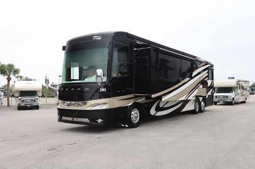 2015 Newmar Essex 4503