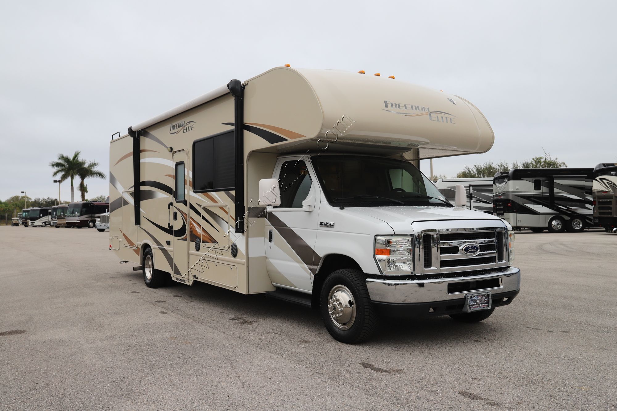 Used 2016 Thor Freedom Elite 29FE Class C  For Sale