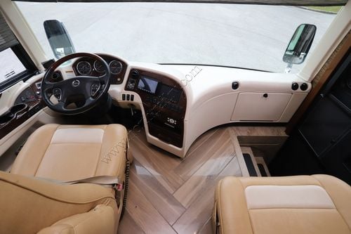 2015 Newmar Essex 4503