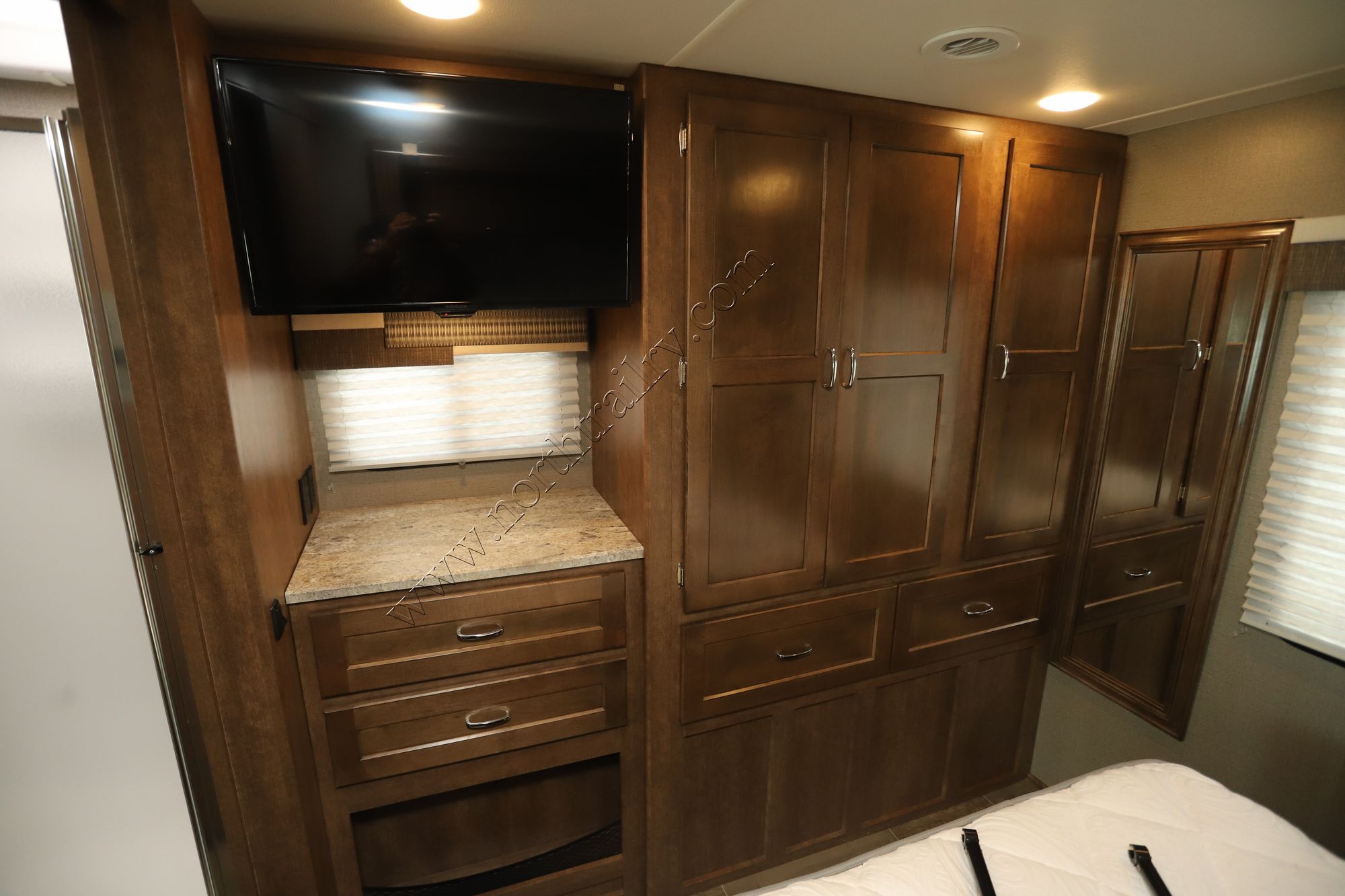 Used 2018 Winnebago Intent 30R Class A  For Sale