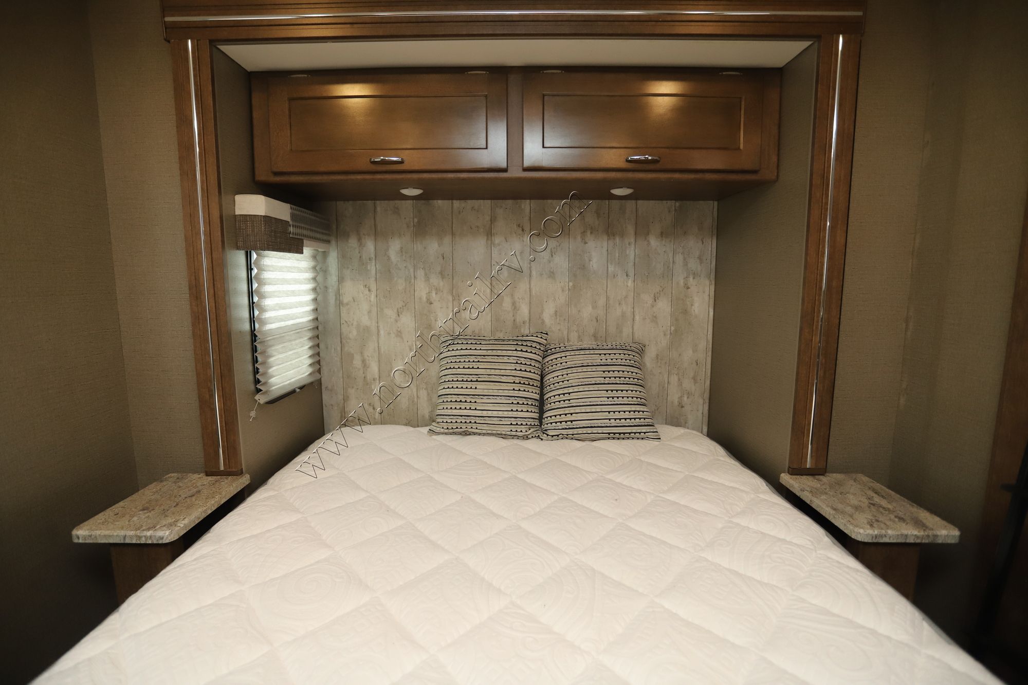 Used 2018 Winnebago Intent 30R Class A  For Sale